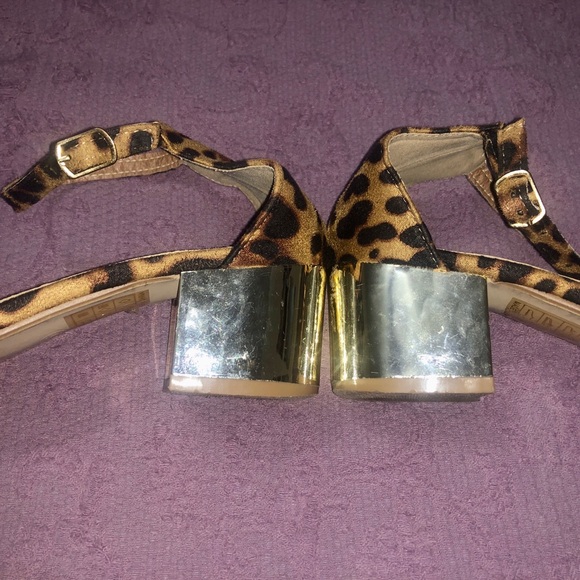 Leopard Heels 🐆 - Picture 8 of 11